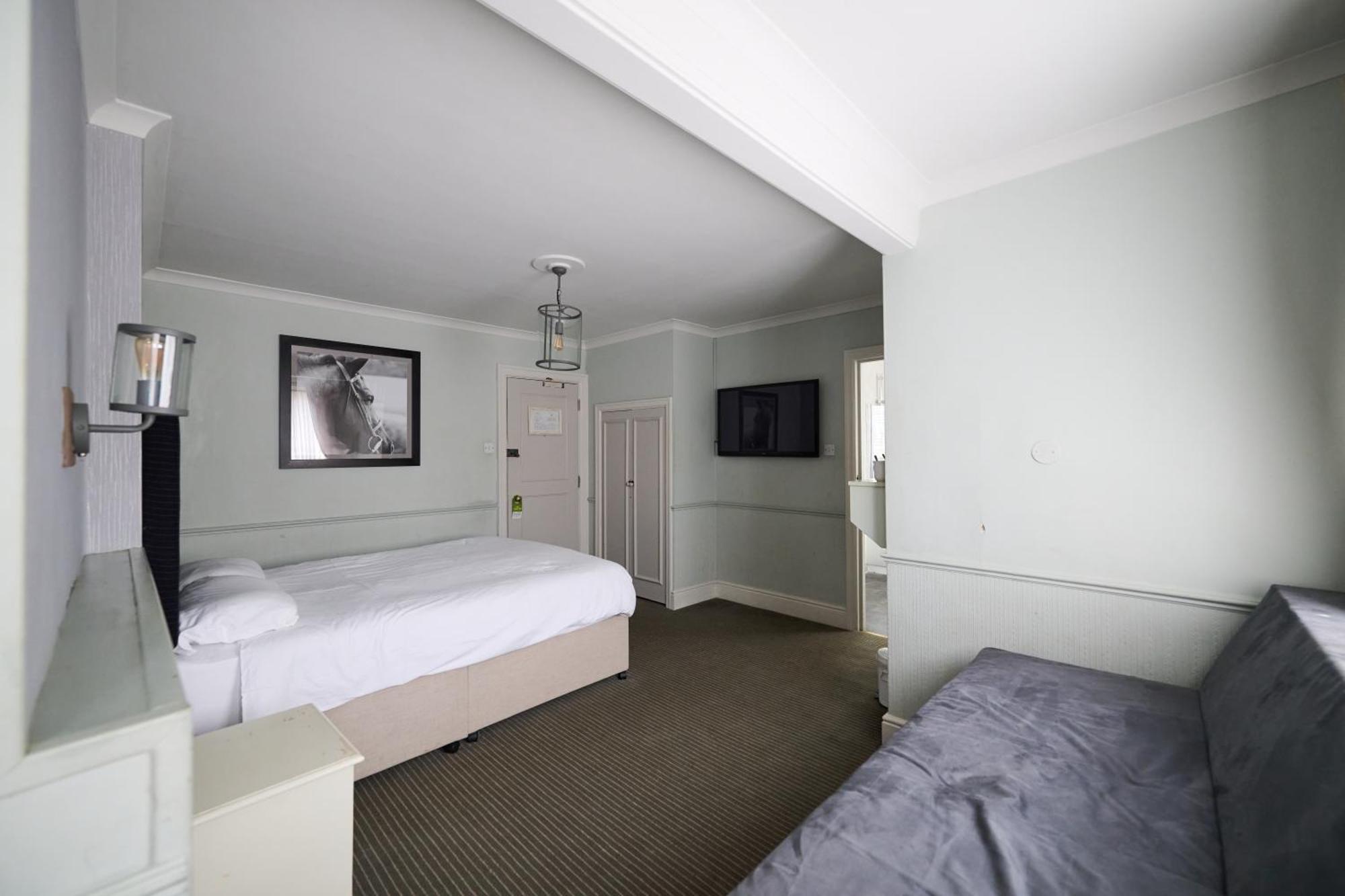White Hart, Newmarket By Marston'S Inns المظهر الخارجي الصورة