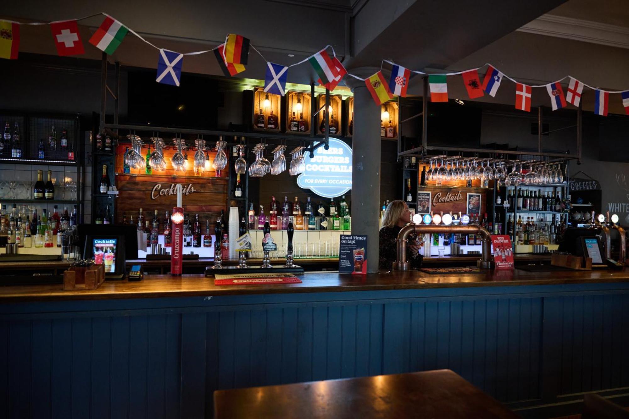 White Hart, Newmarket By Marston'S Inns المظهر الخارجي الصورة